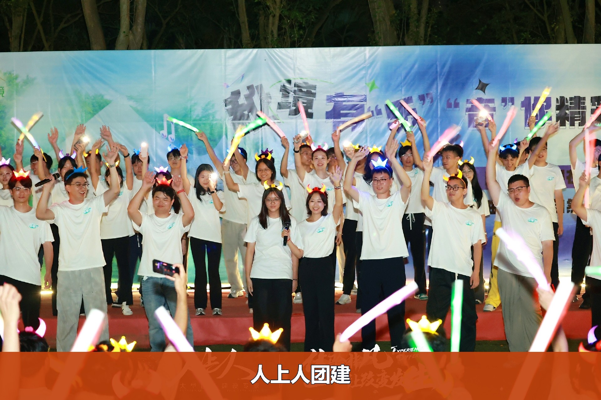 7cd8e17cfc7033ee88b56f4e4616d53c-watermarked.jpg